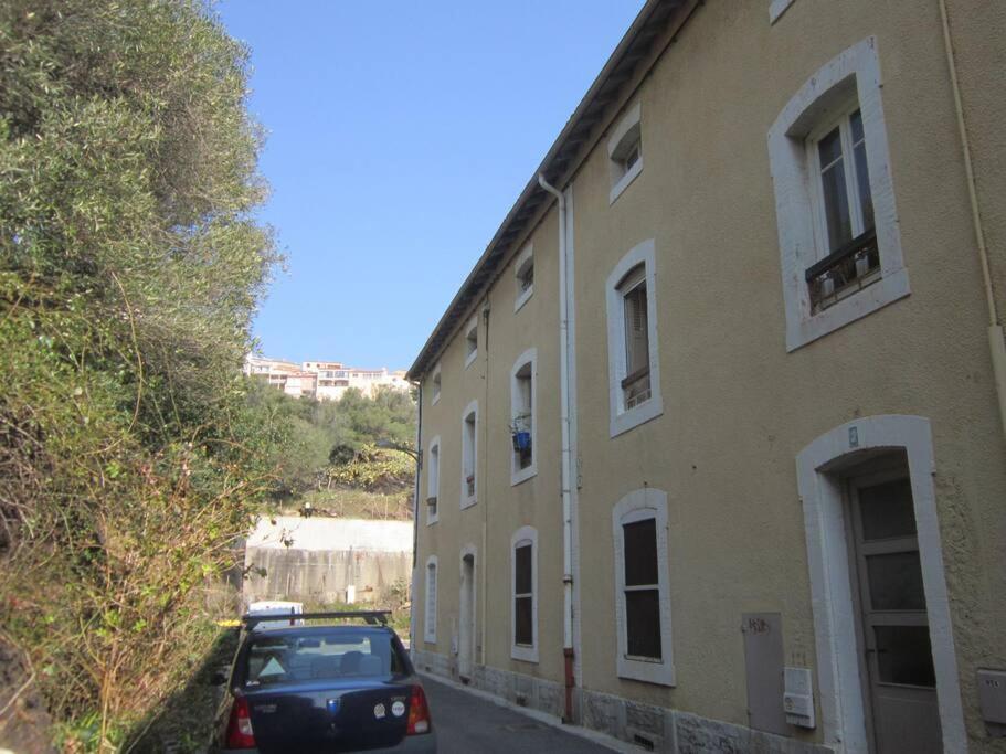 Appart F3 A 150 M De La Plage Avec Parking Prive Cerbère Exterior foto